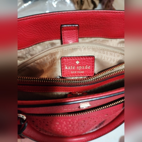 GUC  KATE SPADE (RARE SAMPLE  ) certified authentic - Picture 8 of 16